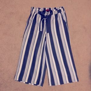 NWOT Womens Dress Capris